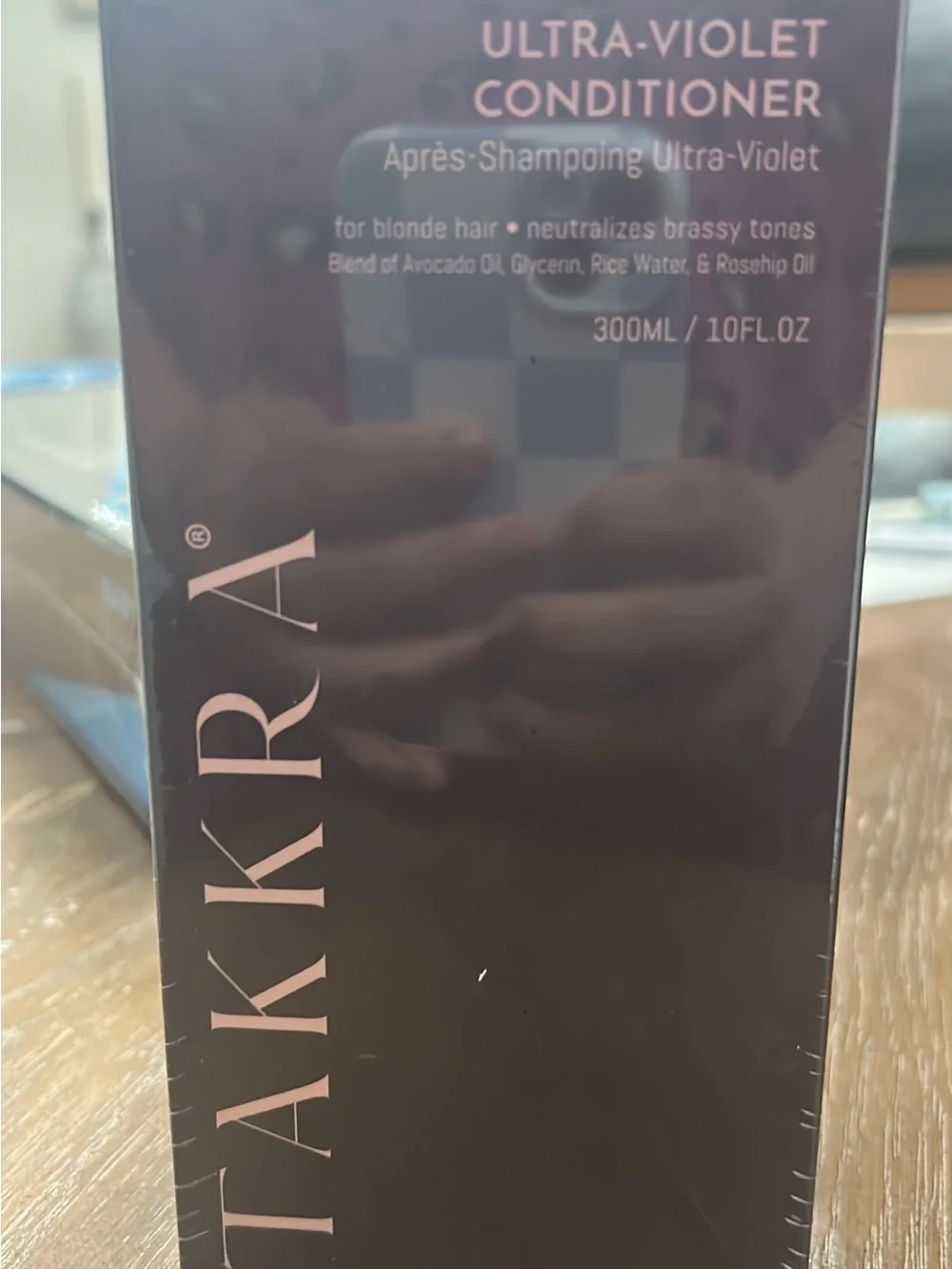 Takara Ultra-Violet Conditioner in Purple and Pink